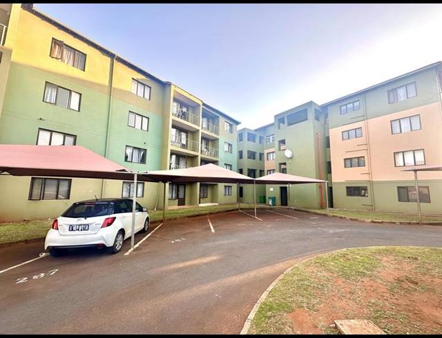 2 BEDROOM APARTMENT FOR SALE IN MONTCLAIR